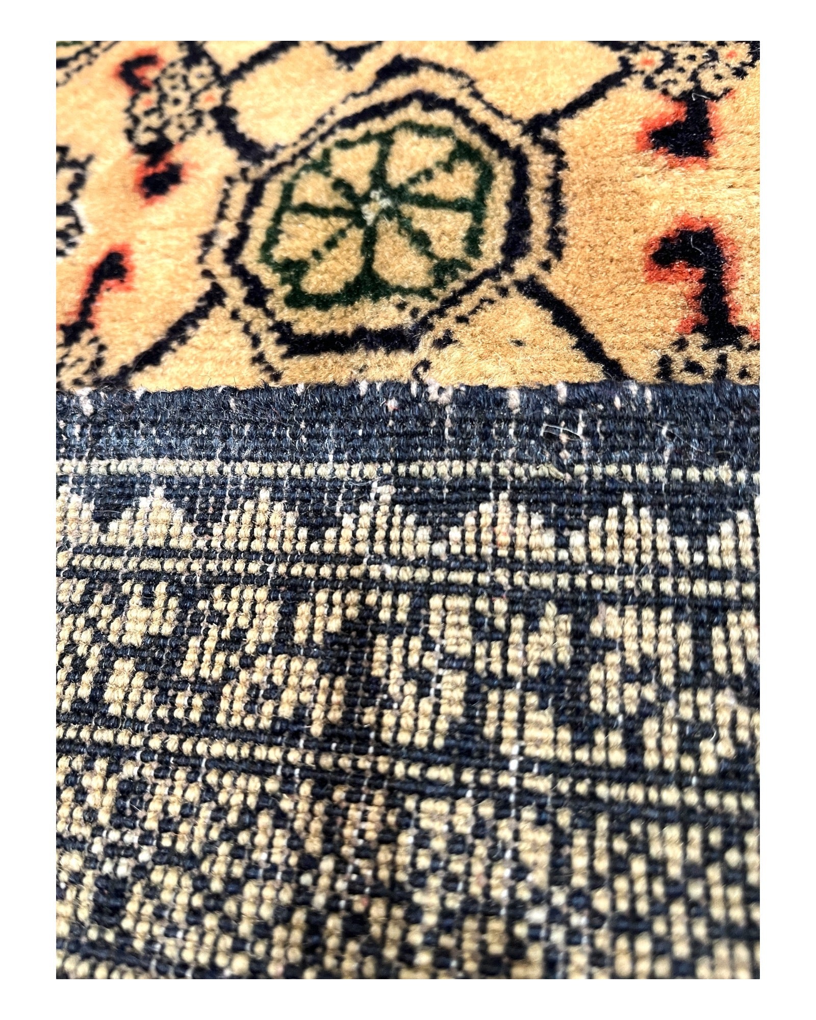 284cm x 200cm Pale yellow Yousefi Rug