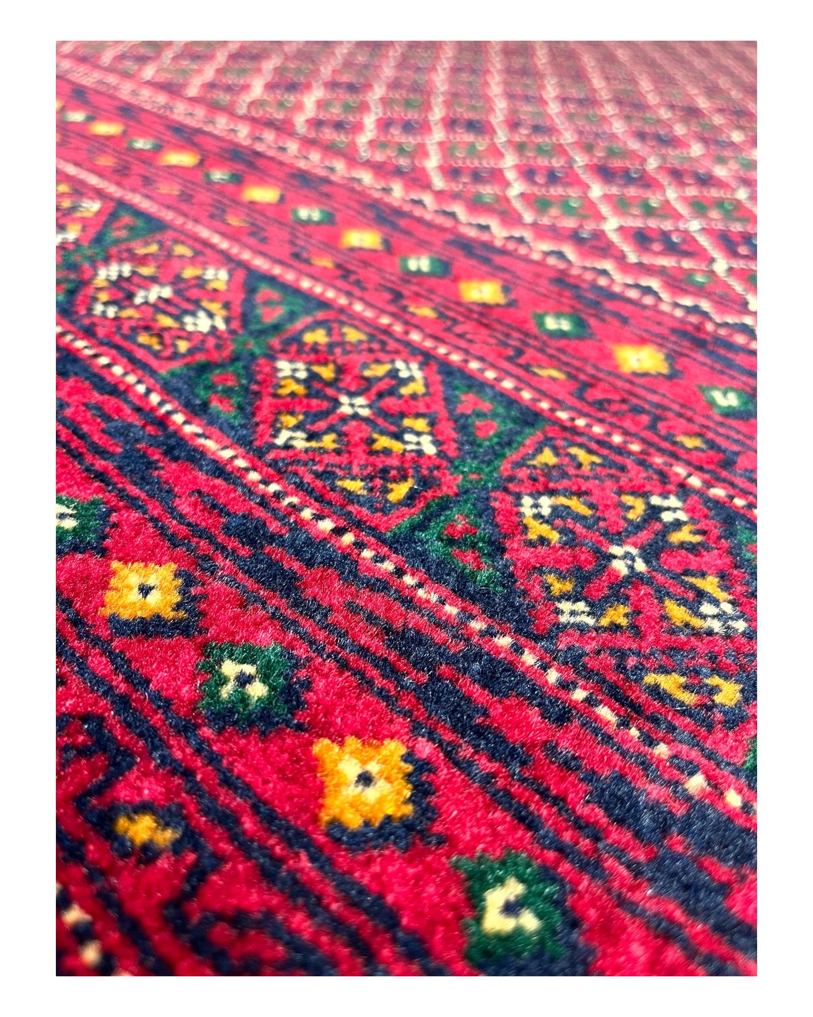 300cm x 200cm Red Dokhteri Qazi Rug