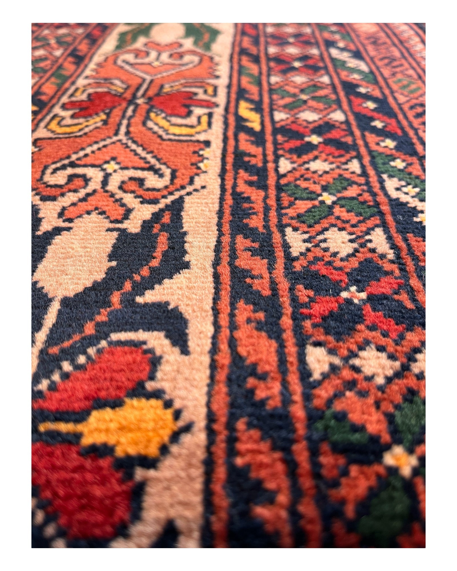 165cm x 100cm Ala Bakhmal Rug