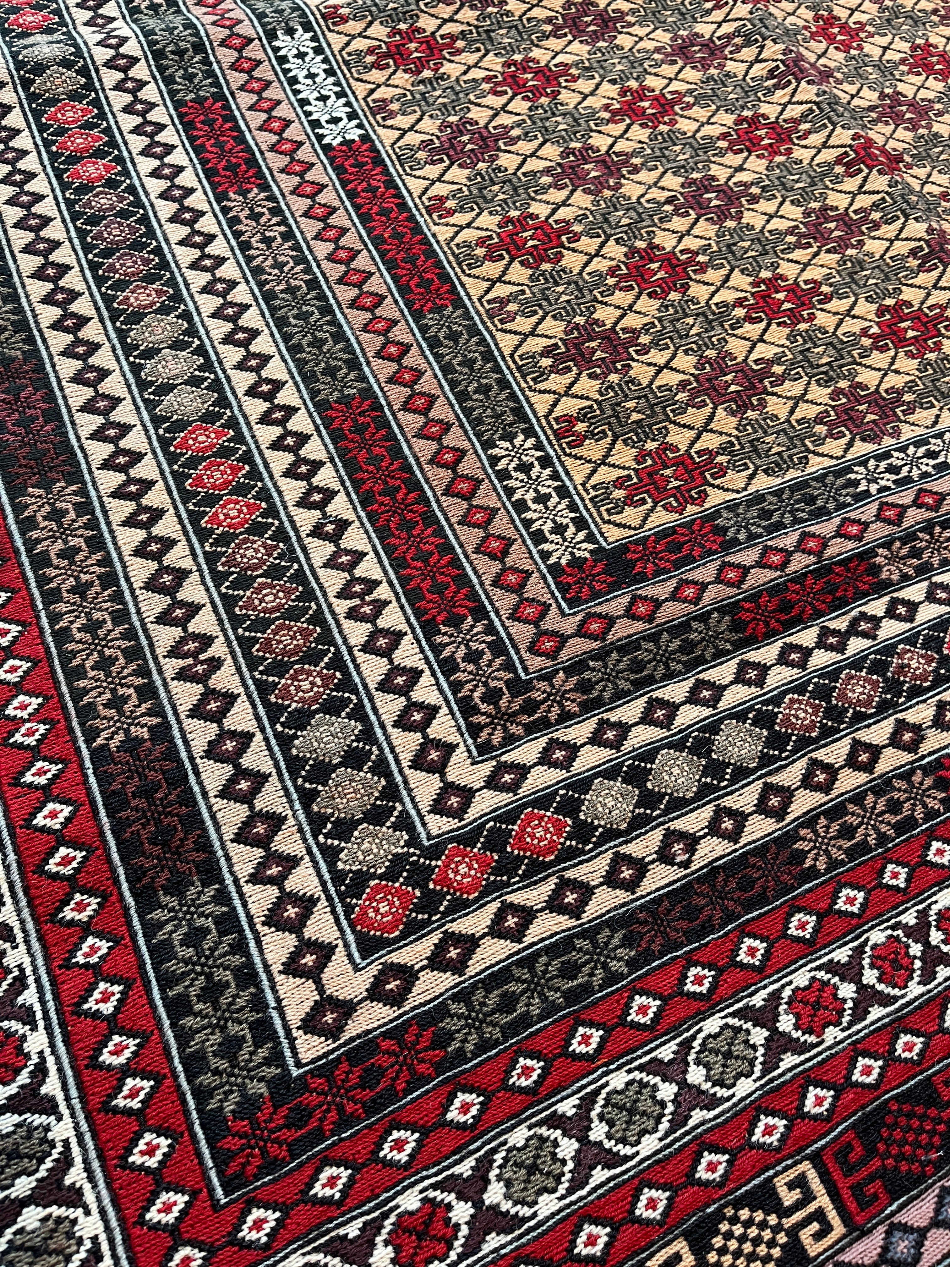 170cm x 120cm Vintage Maliki Kilim