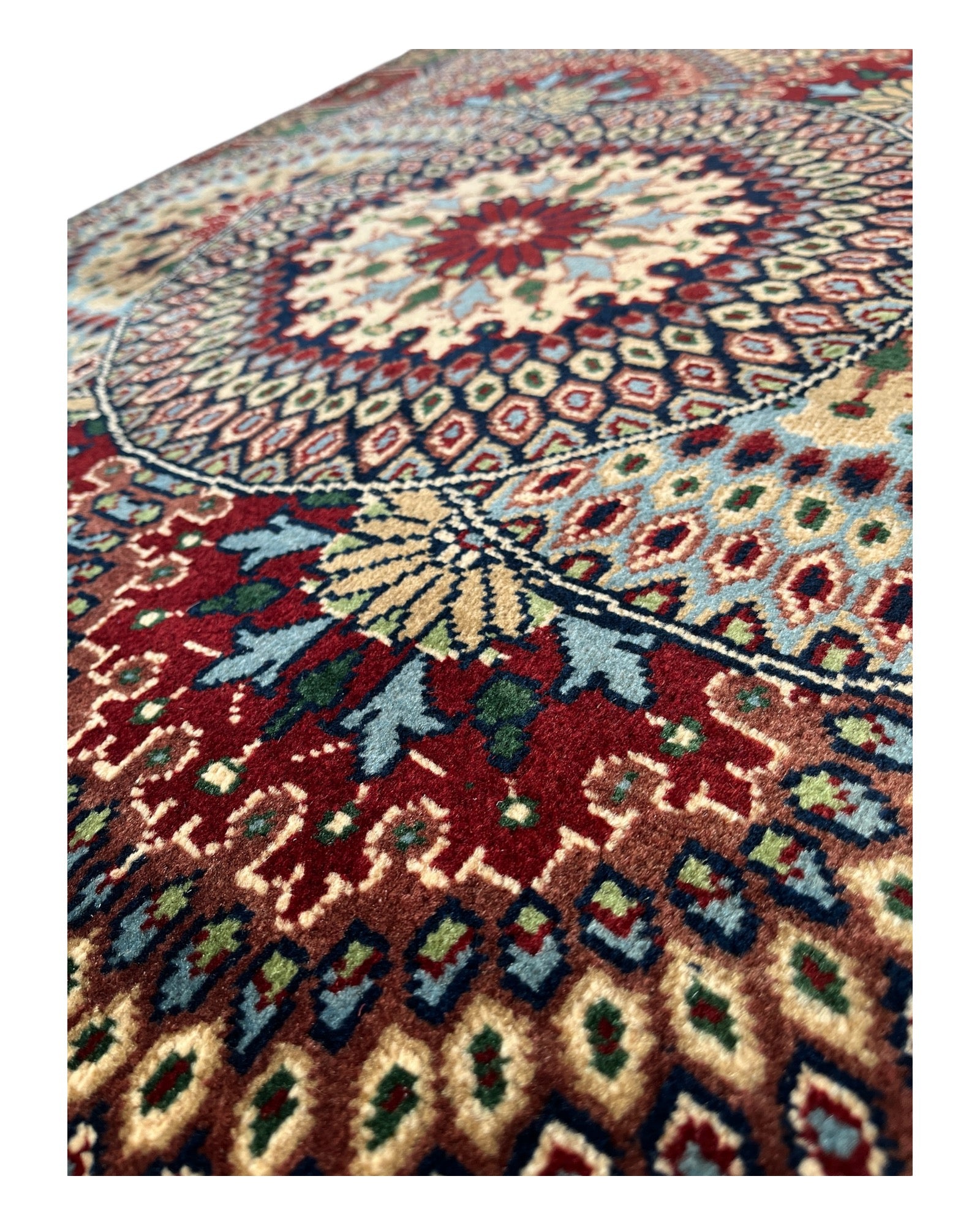 120cm x 80cm Peacock Rug