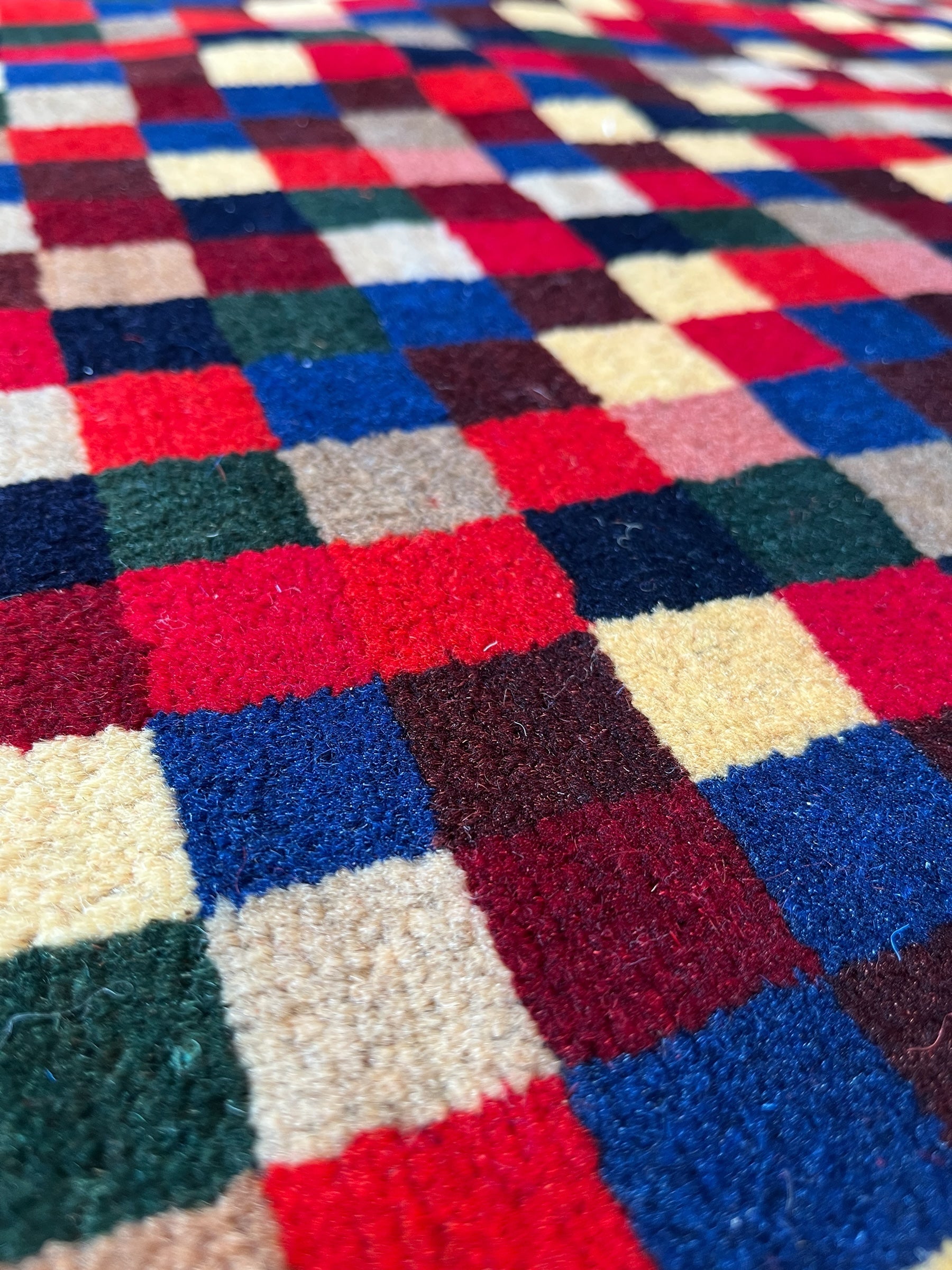 155cm x 150cm Chequered Rug