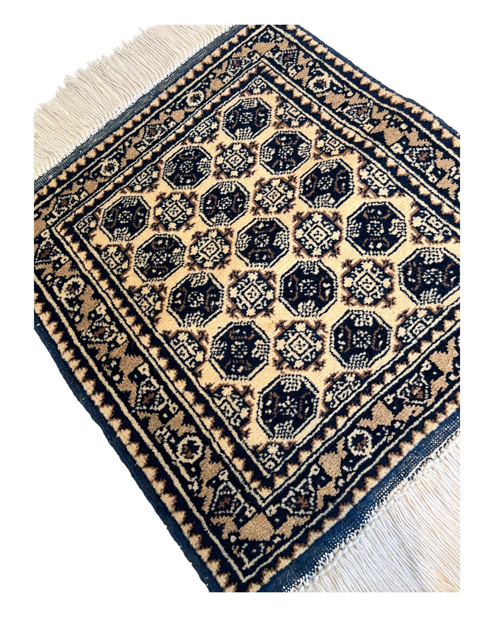 40cm x 45cm Blue & Cream Roshnai Table Mat