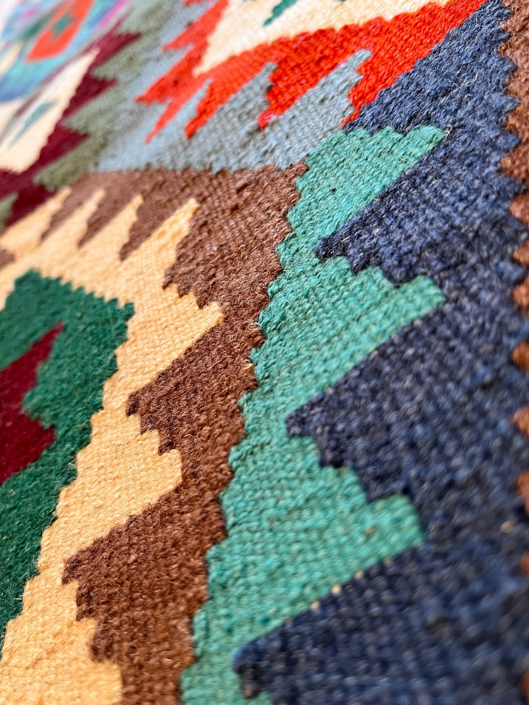 150cm x 100cm Cream, Burgundy & Blue Maymana Kilim