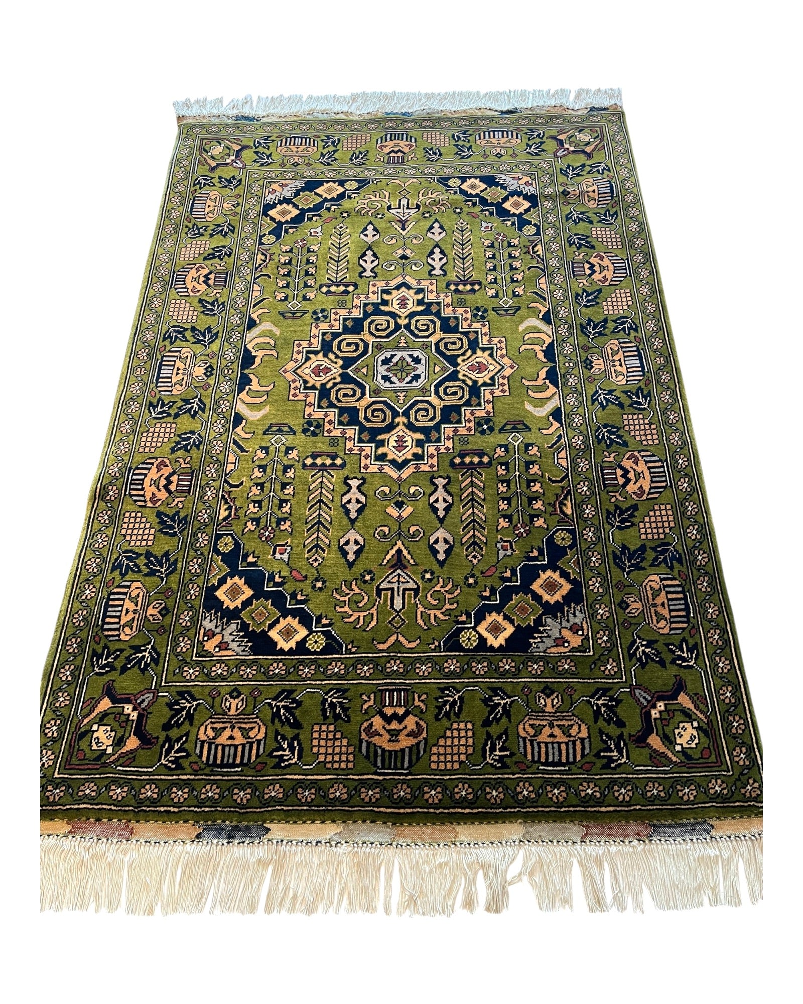 150cm x 104cm Green & Gold Yousef Bay Rug