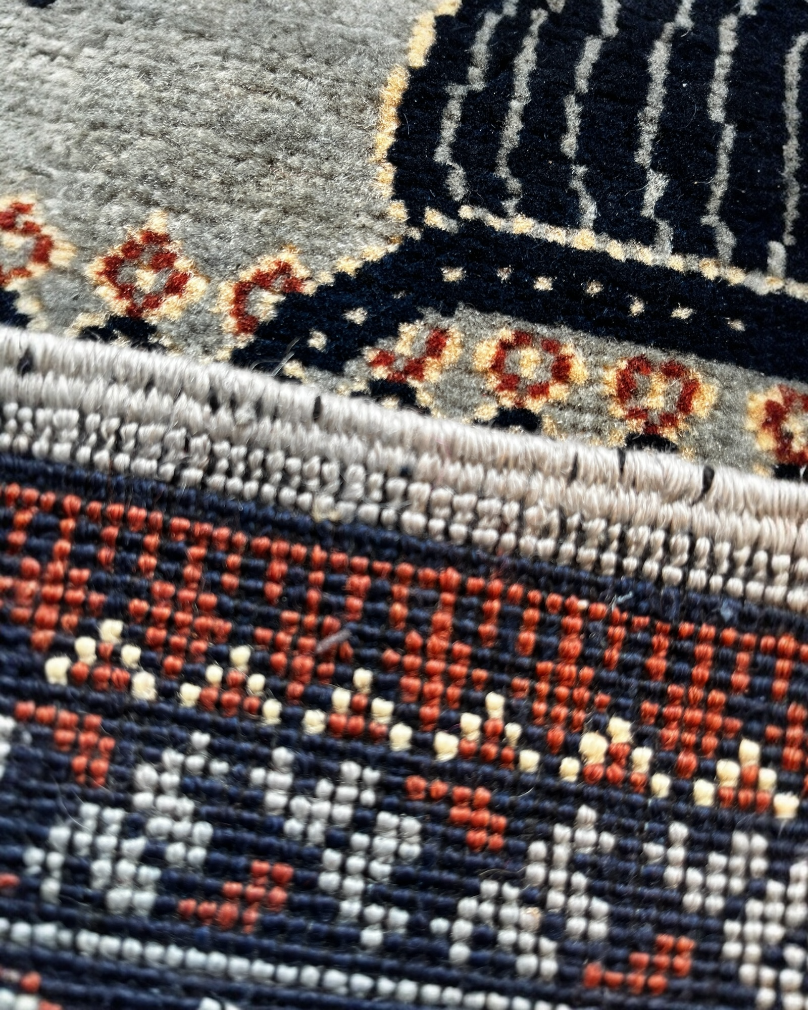 130cm x 85cm Grey & Navy Prayer Rug