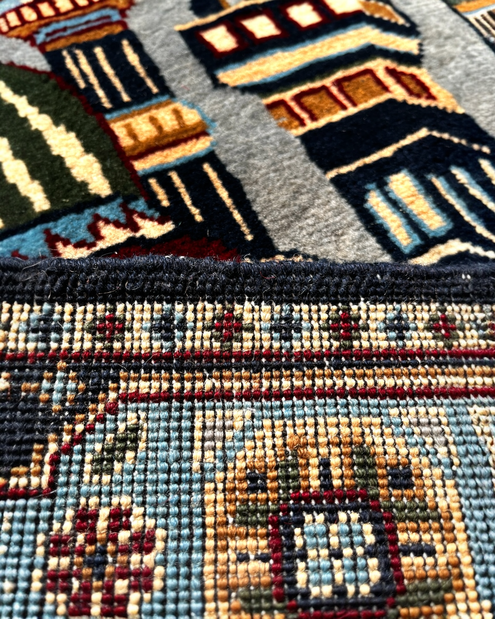 120cm x 85cm Grey & Burgundy Prayer Rug