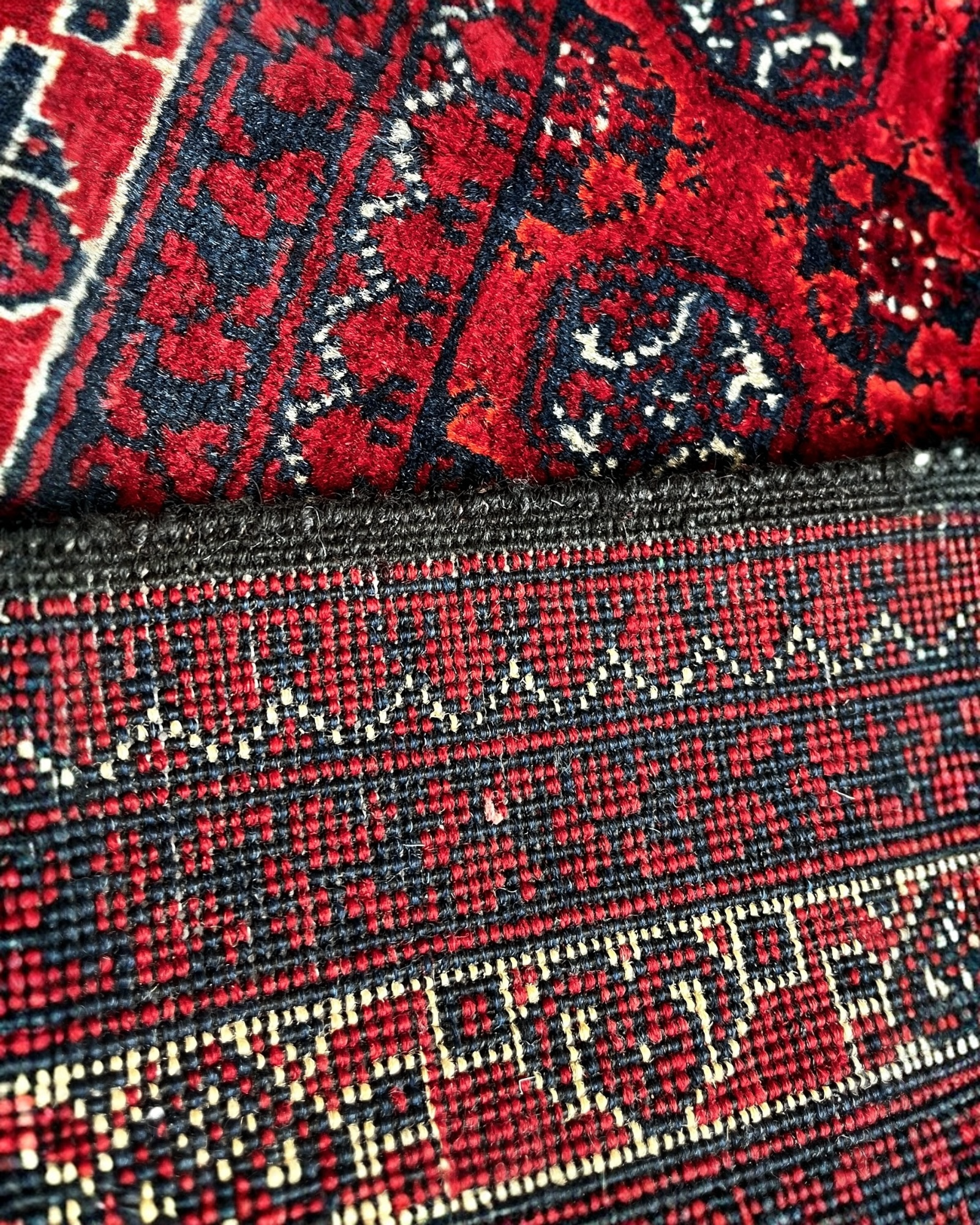 150cm x 100cm Red Khuwaja Roshnai Rug