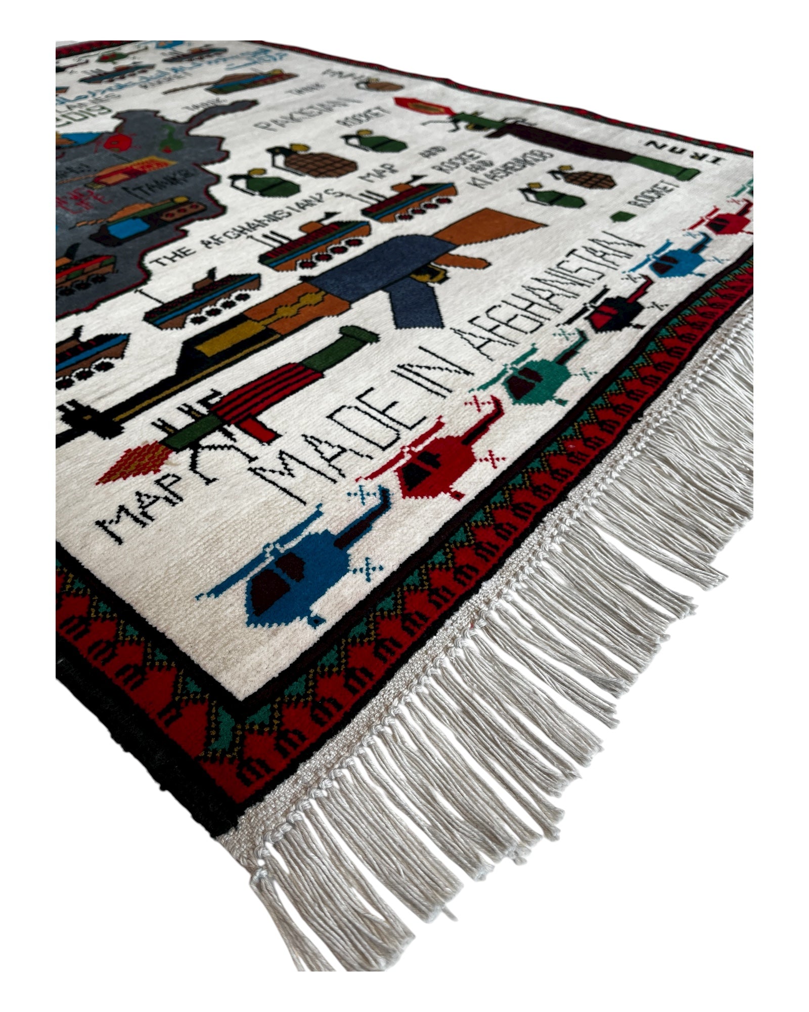 113cm x 90cm White & Grey War Rug