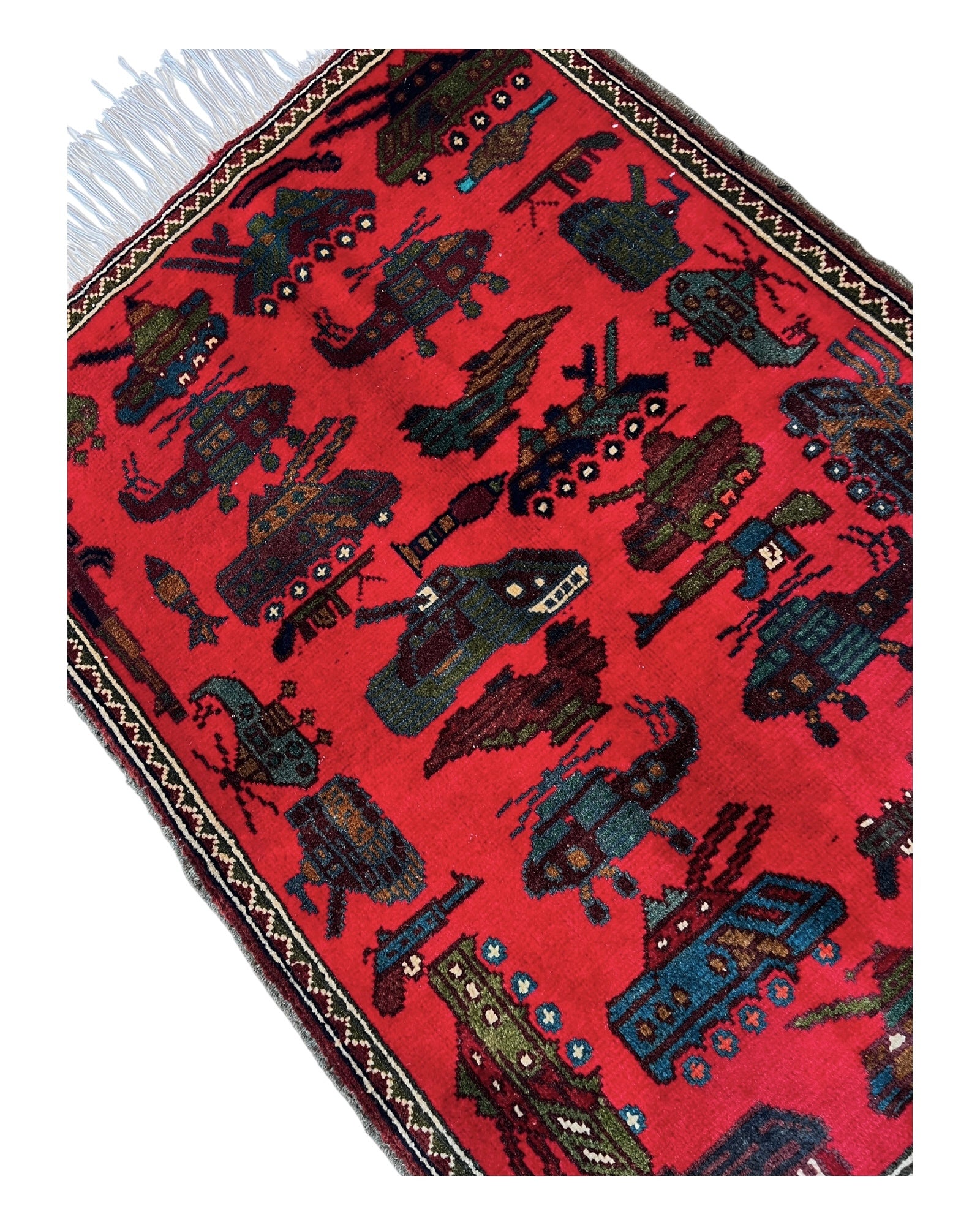 86cm x 63cm Red & Green War Rug