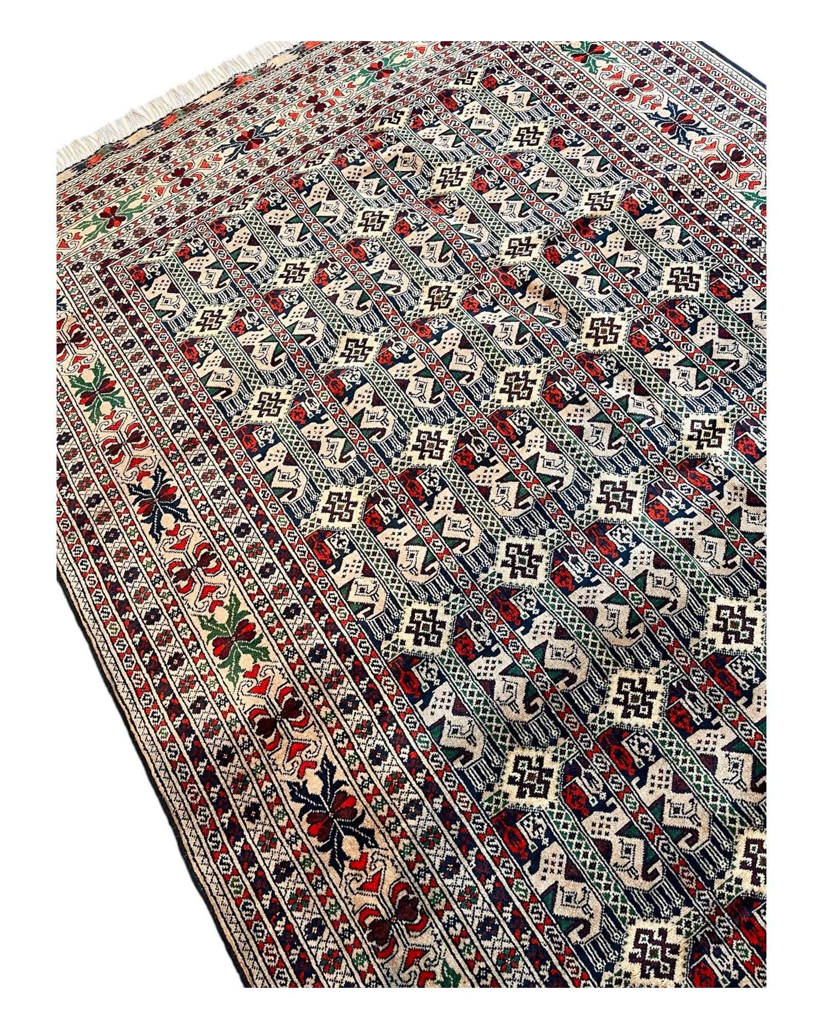 253cm x 155cm Cream & Green Alabhakmal Rug