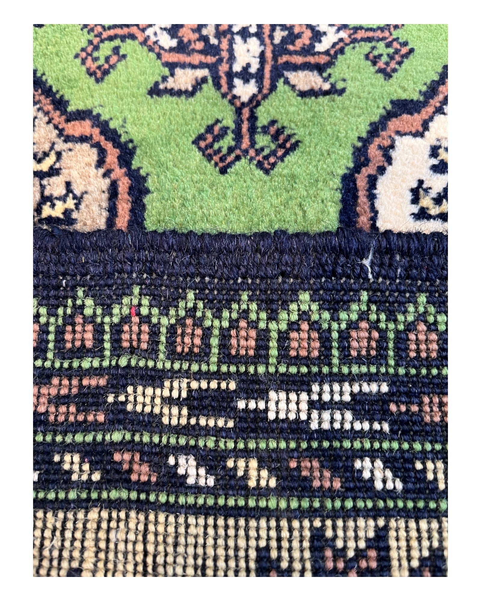 243cm x 164cm Green Roshnai Rug