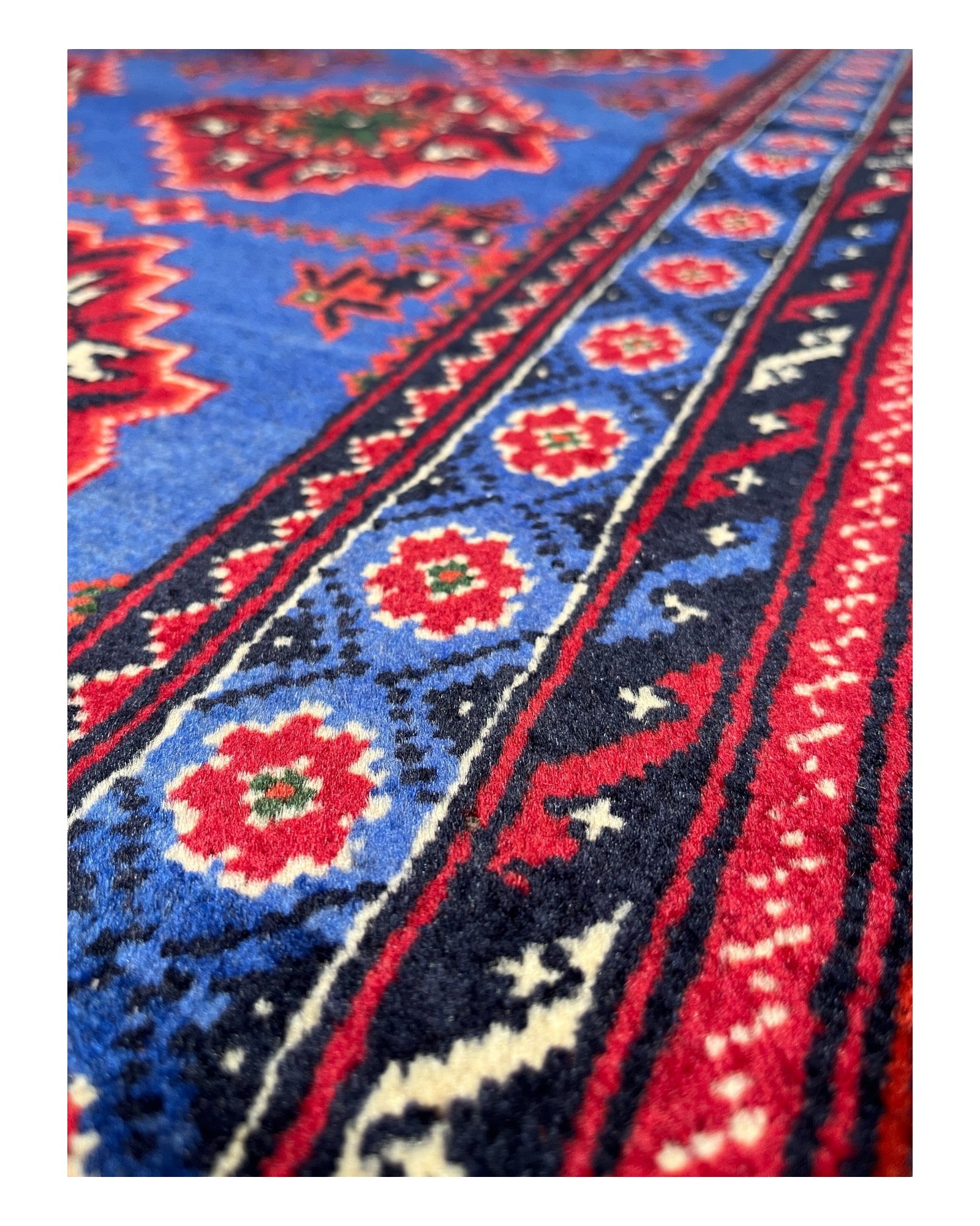 300cm x 200cm Red & Blue Kasha Naqsha Rug