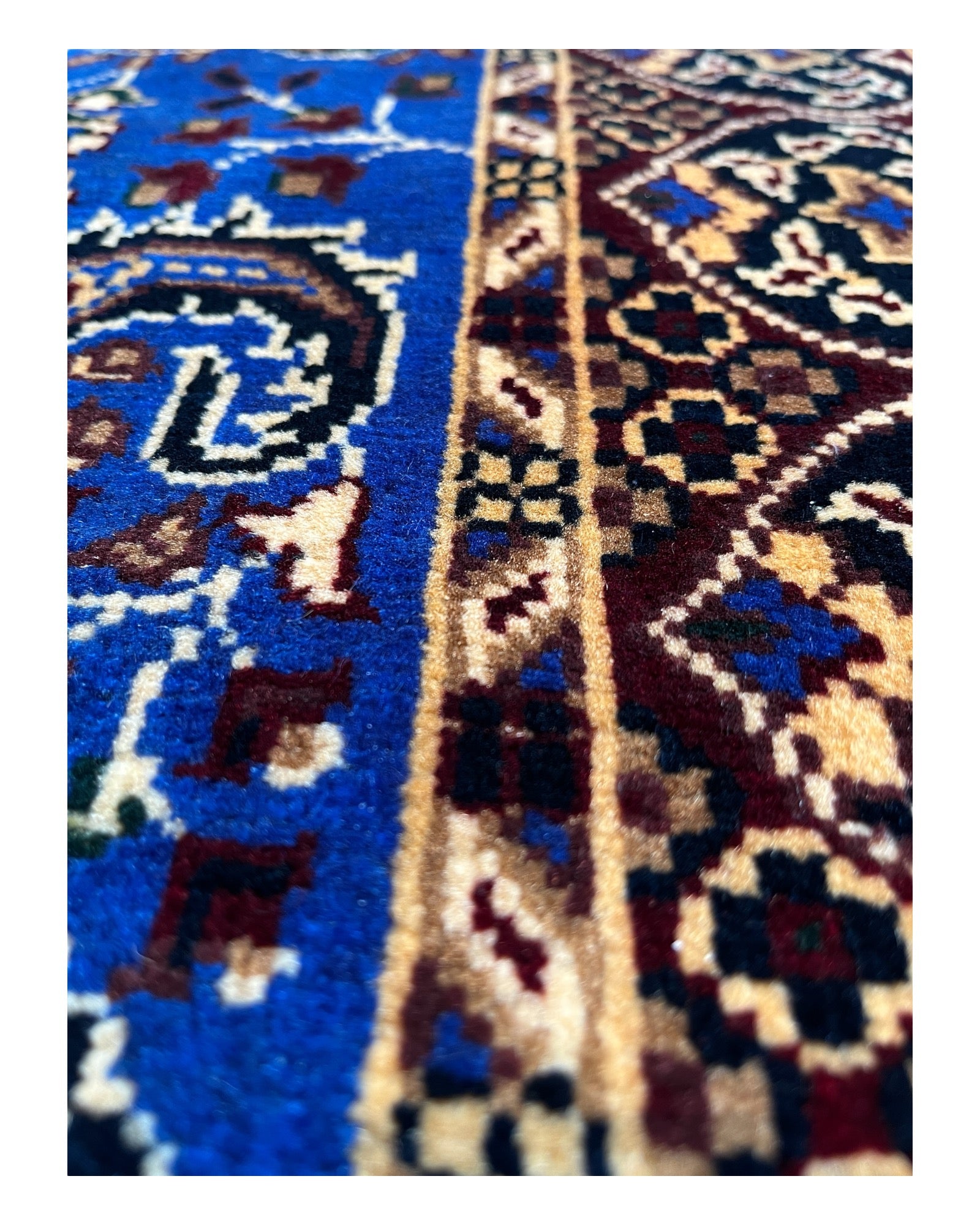 153cm x 102cm Blue Peacock Rug