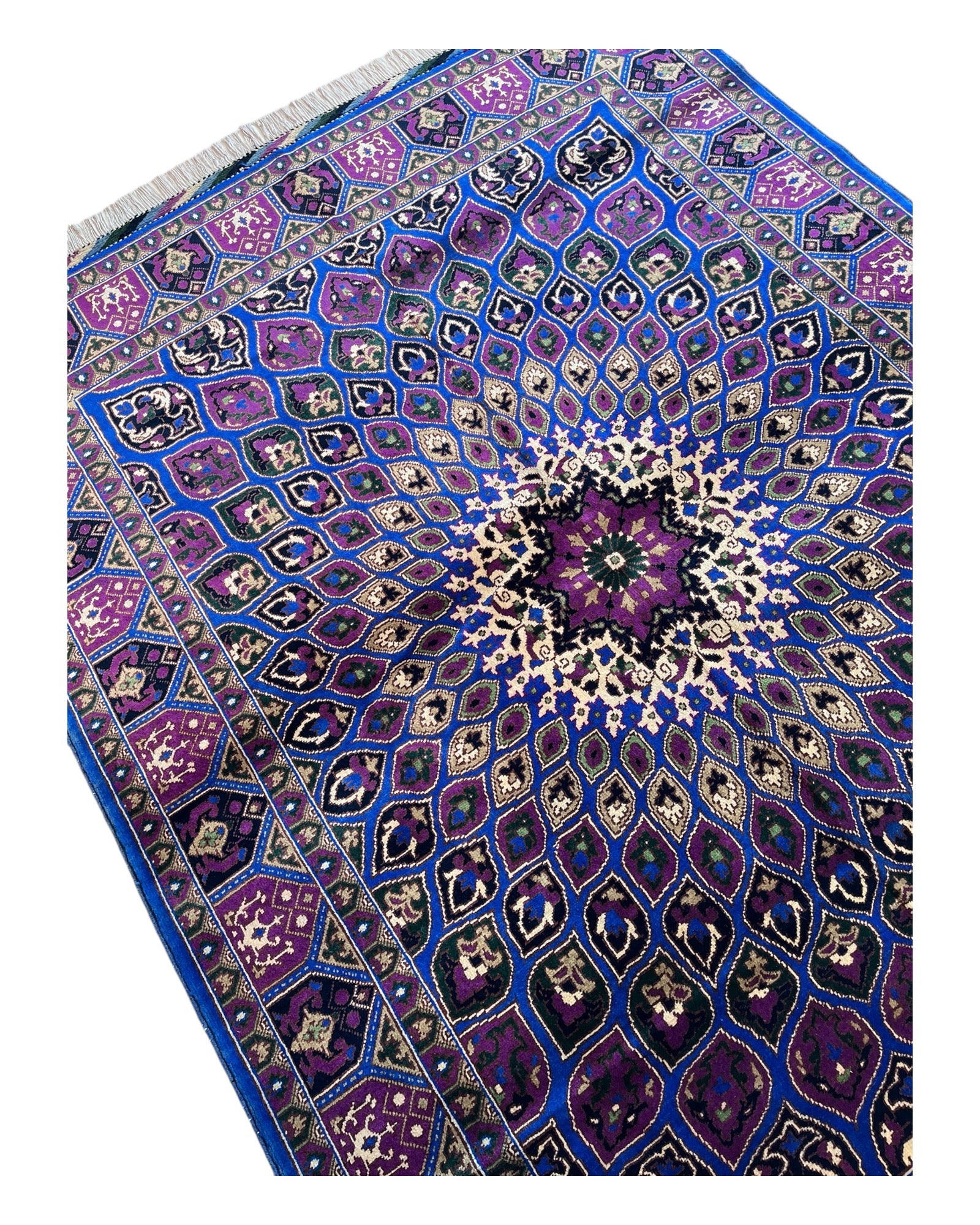 198cm x 146cm Peacock Rug