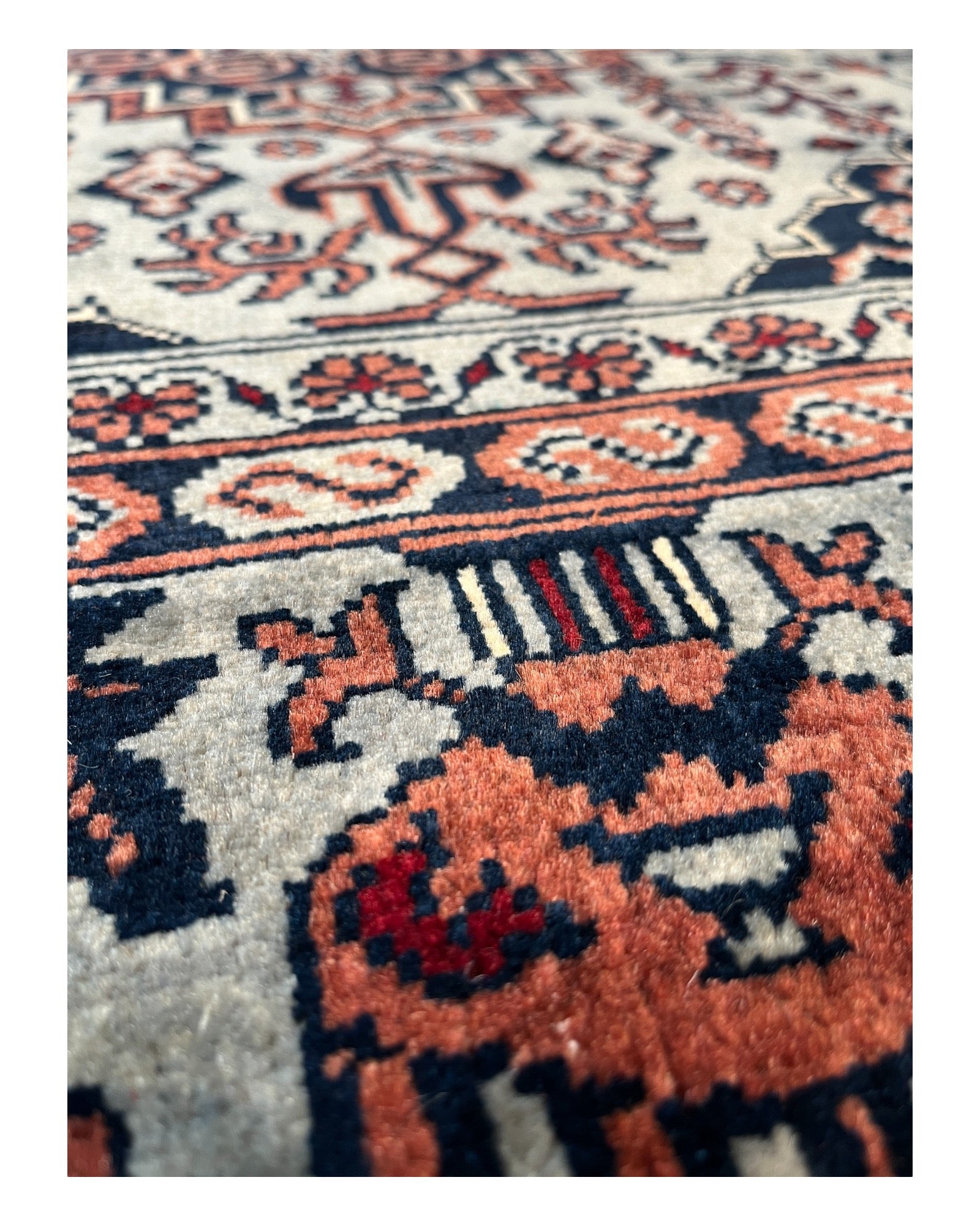 200cm x 150cm Grey Yousef Bay Rug