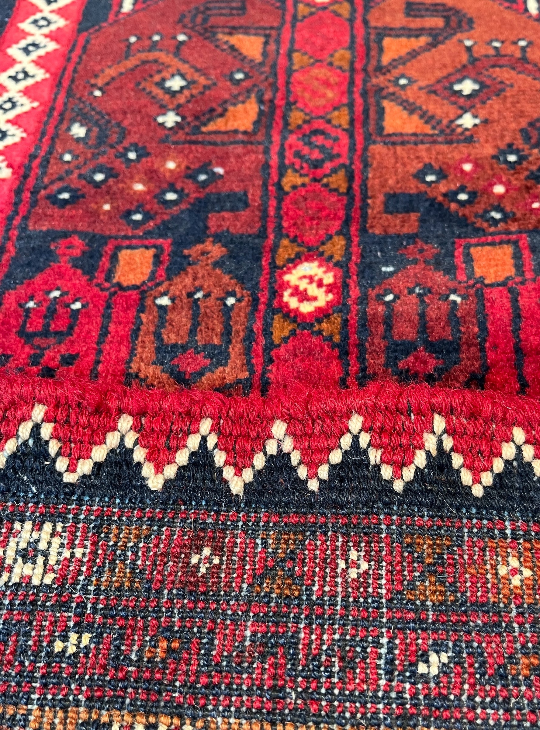 160cm x 100cm Red Ala Bakhmal Rug