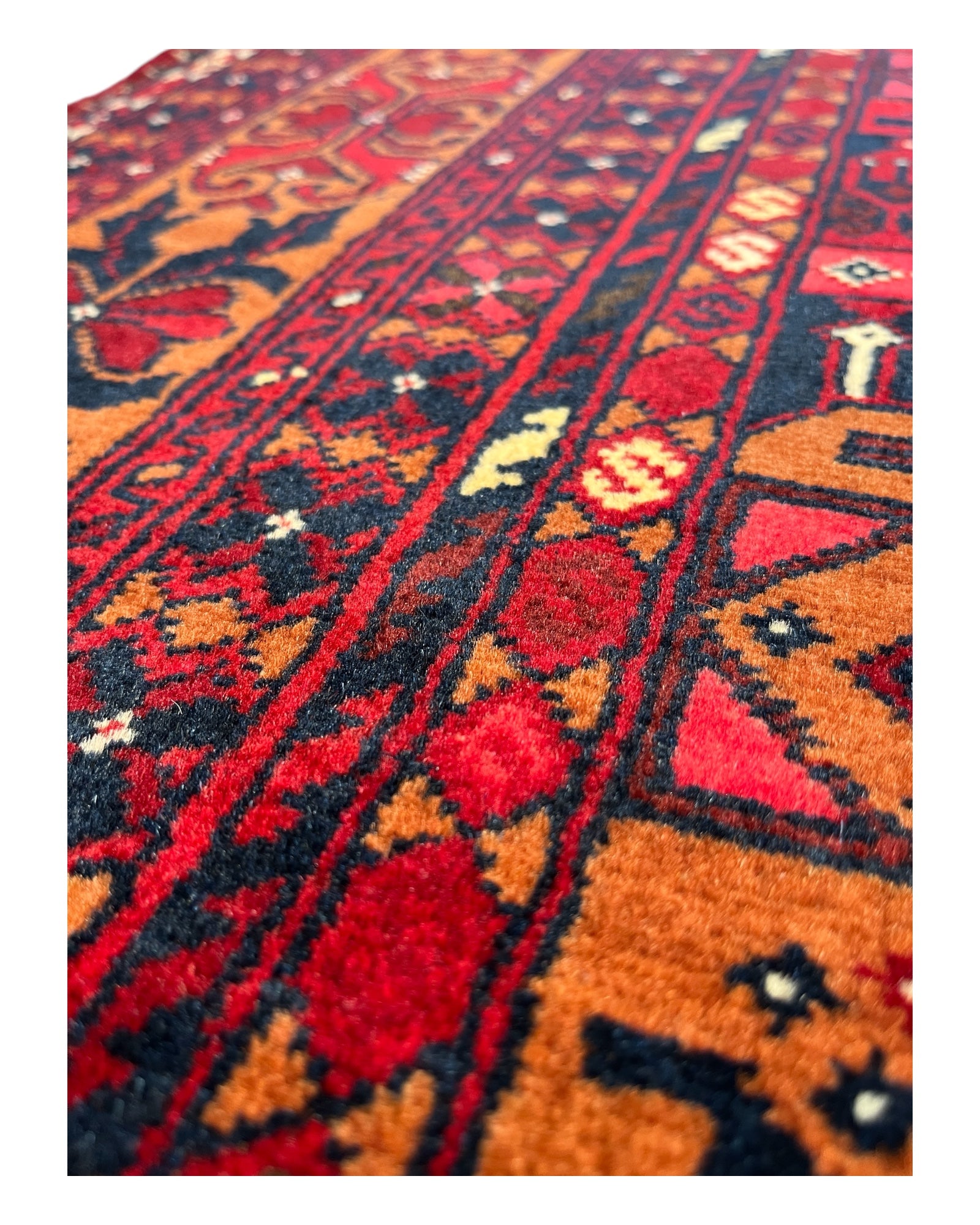 150cm x 102cm Red Ala Bakhmal Rug