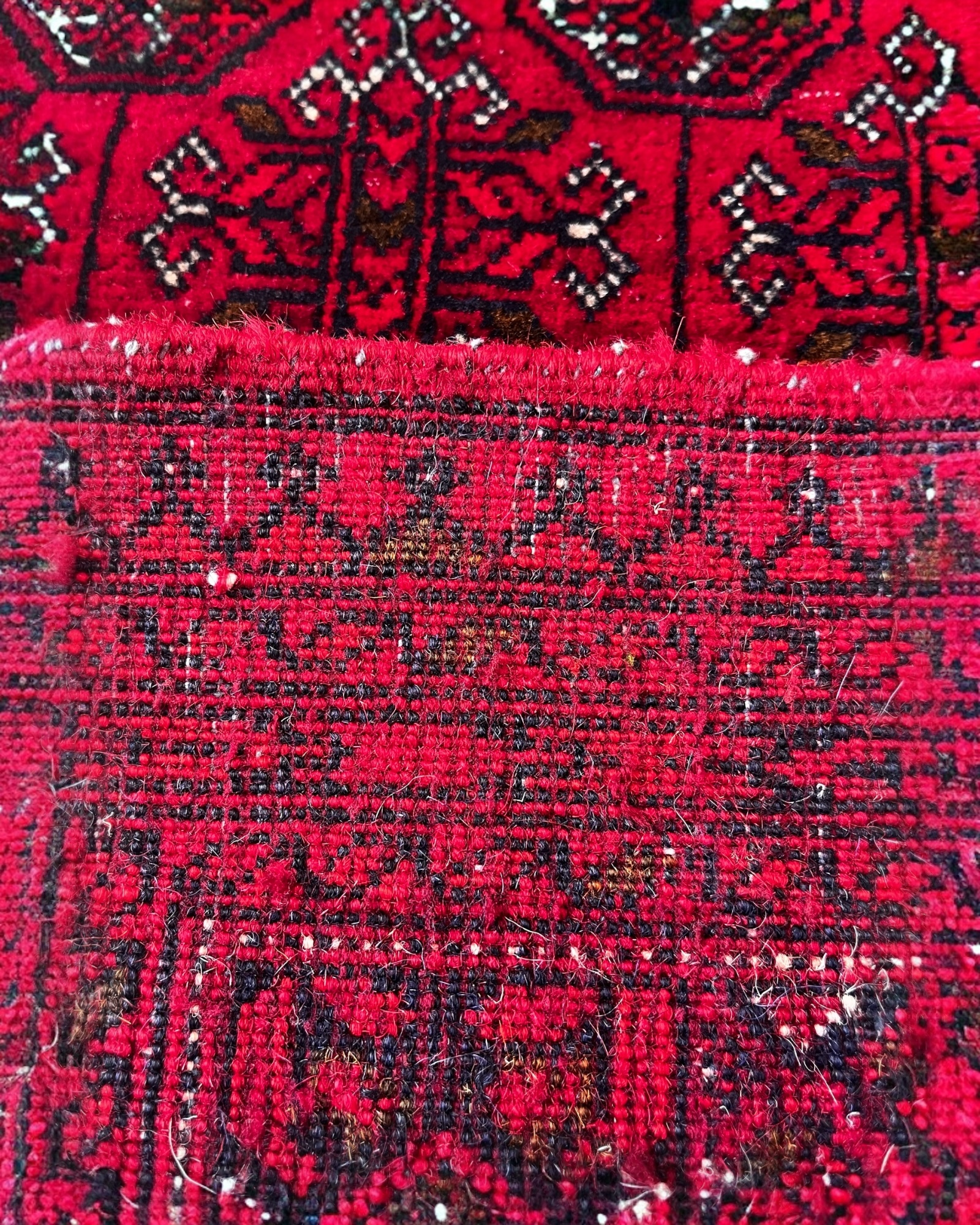 124cm x 77cm Red Khuwaja Roshnai Rug