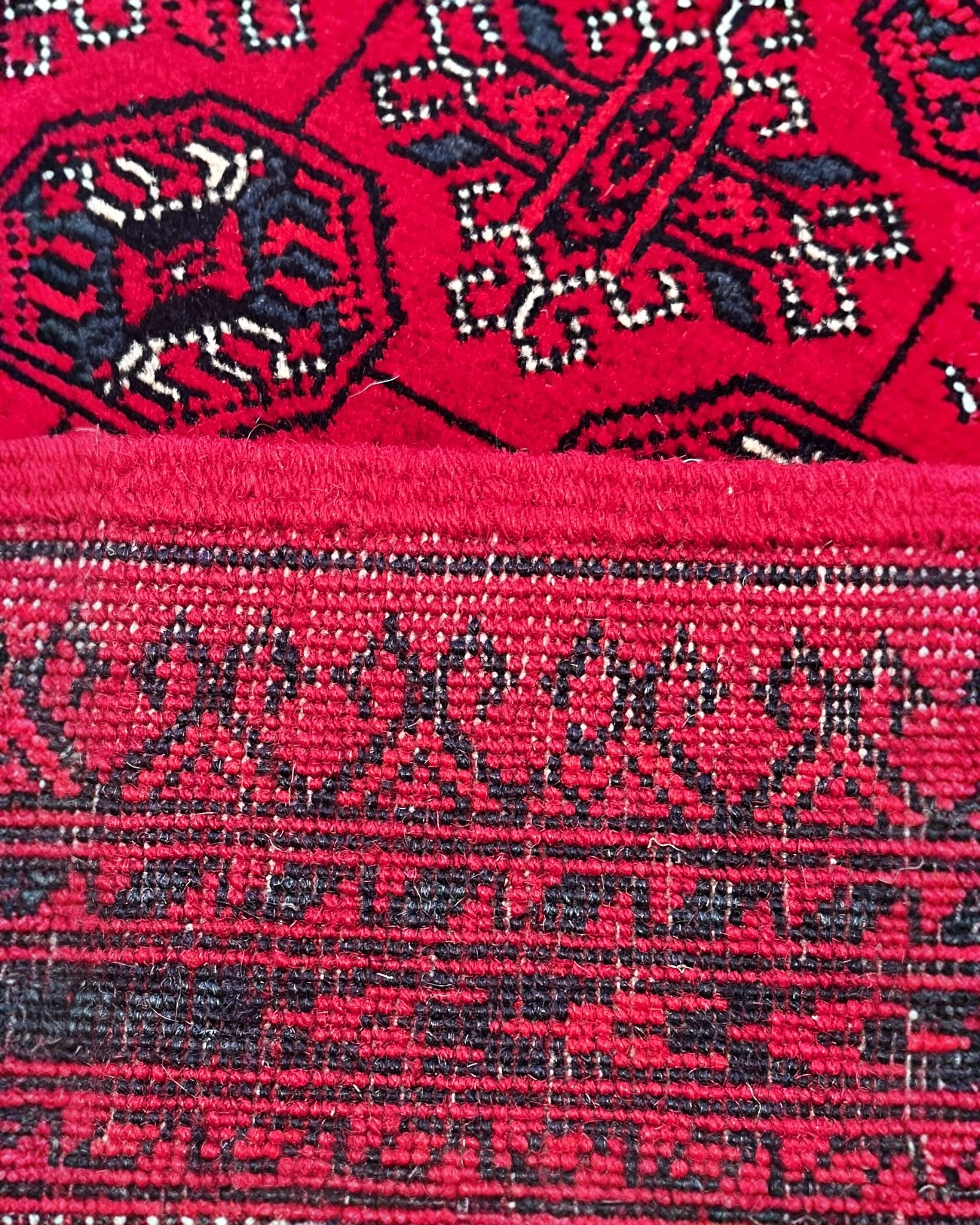 120cm x 80cm Red Khuwaja Roshnai Rug