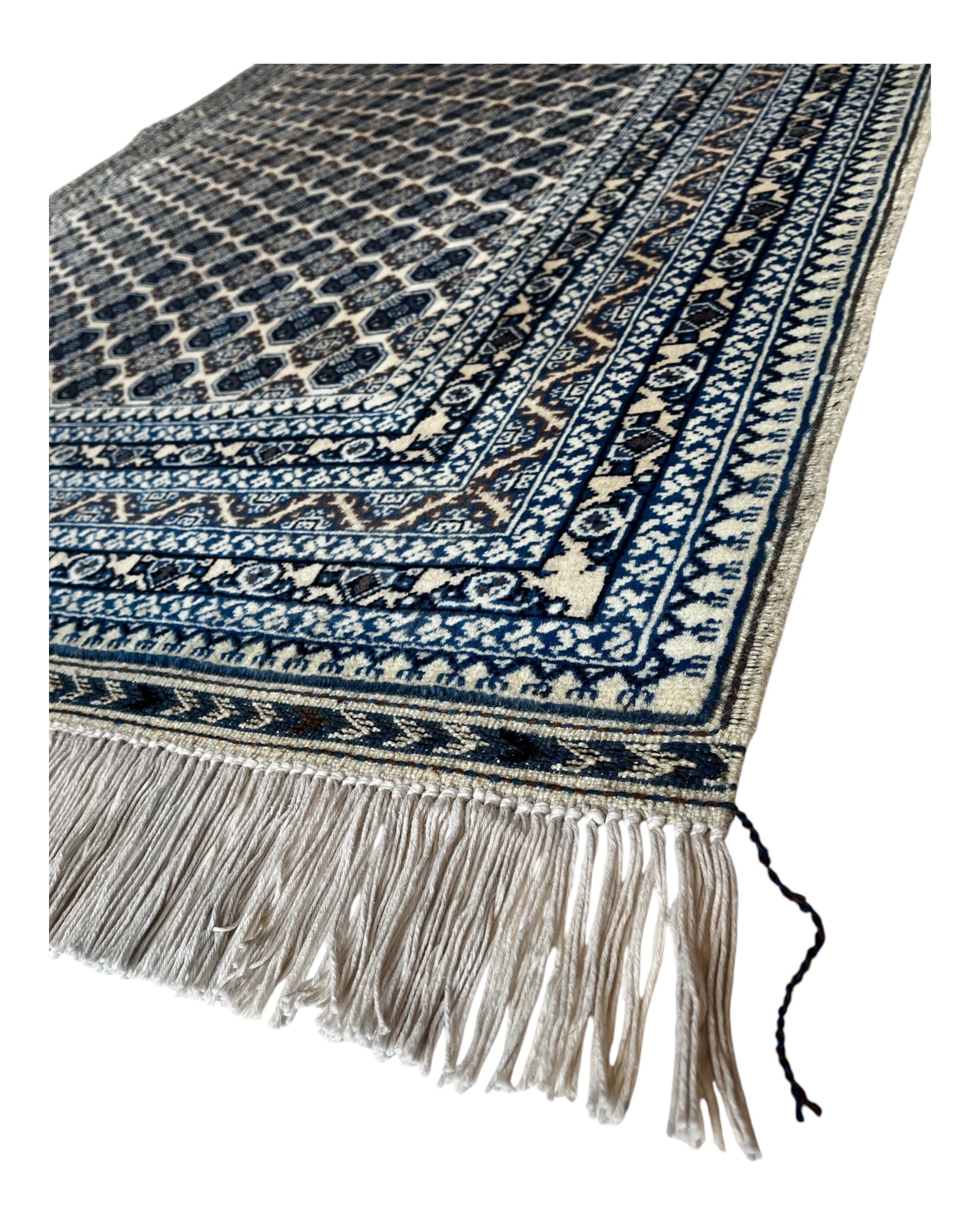 200cm x 144cm Blue & Cream Khuwaja Roshnai Rug