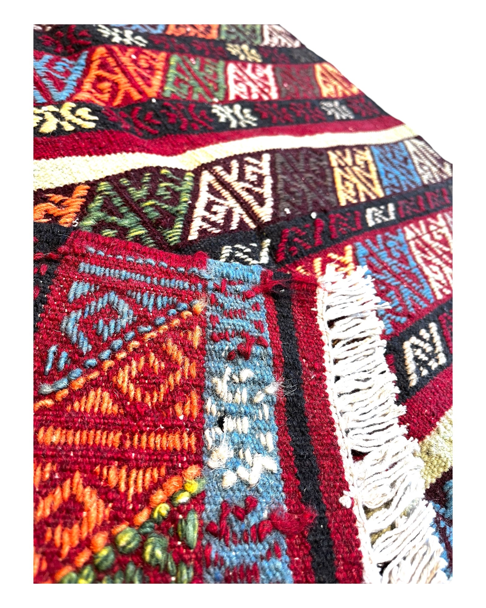 140cm x 97cm Burgundy & Cream Turkoman Kilim