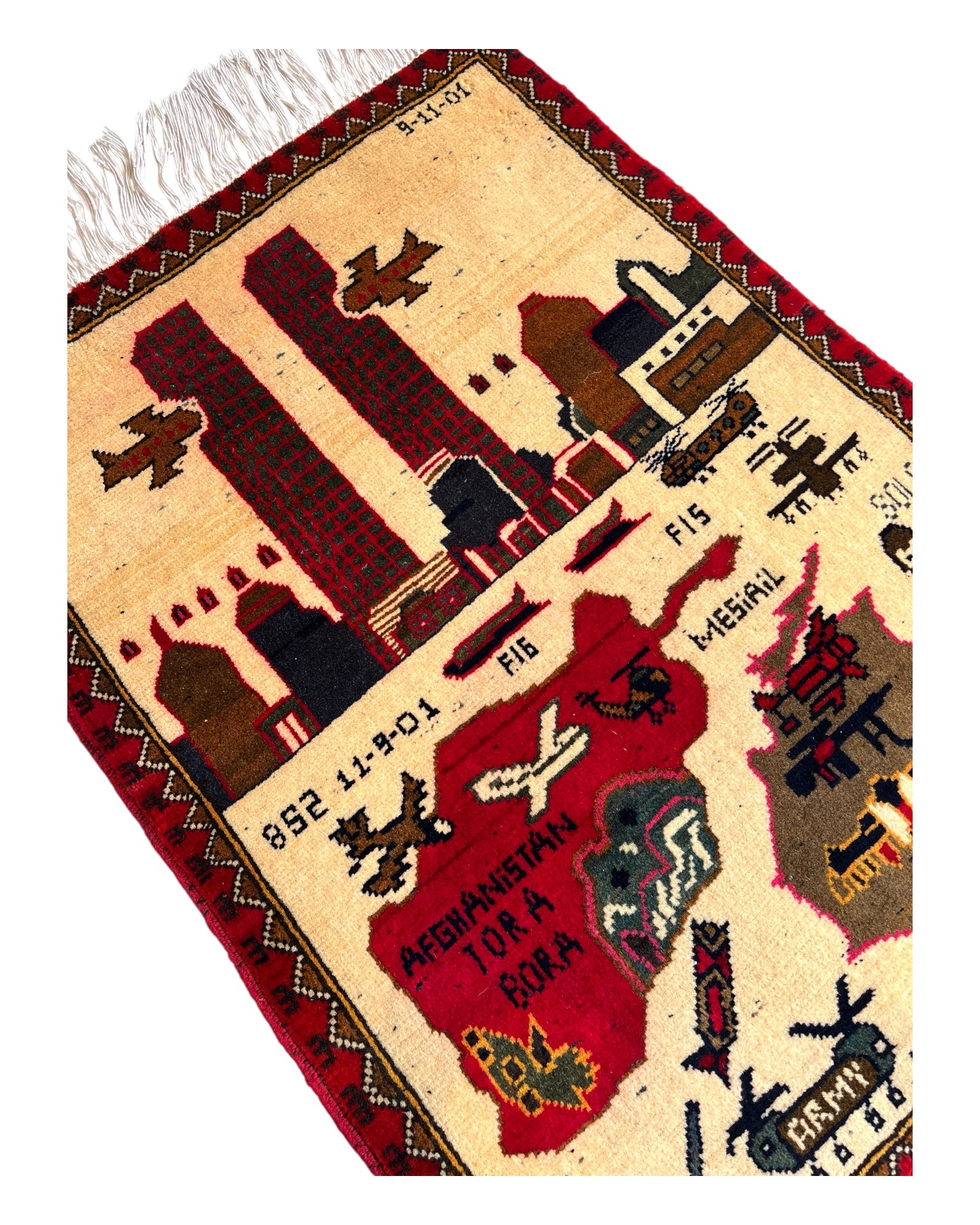 80cm x 60cm Cream & Red Twin Towers War Rug
